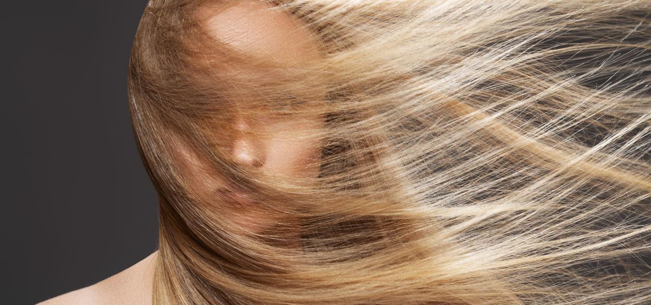 Jak wzmocnić włosy? dieta, zabiegi, domowe sposoby