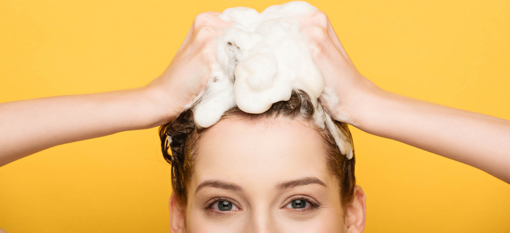 Wcierki do włosów – czym są i jak je prawidłowo stosować?