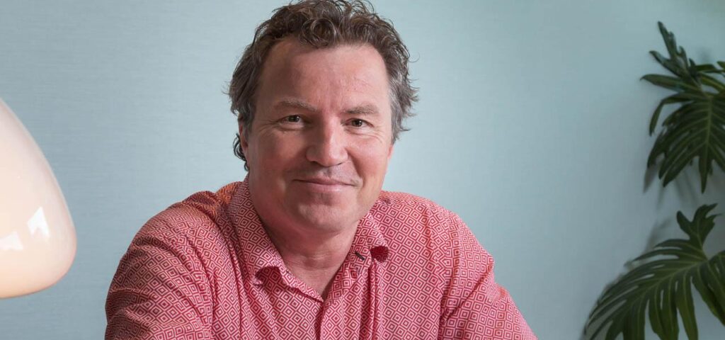 dr Jean Devroye źródło: hair-transplant-surgery.com dr Jean Devroye źródło: hair-transplant-surgery.com