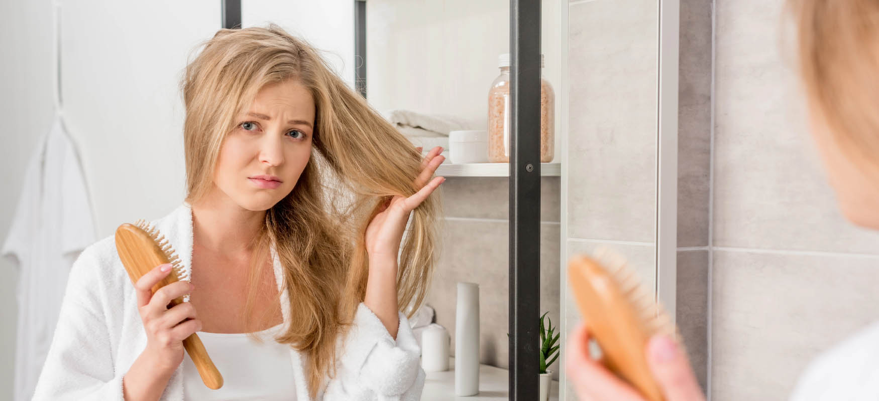 Wypadanie włosów u kobiet w ciąży i w okresie menopauzy